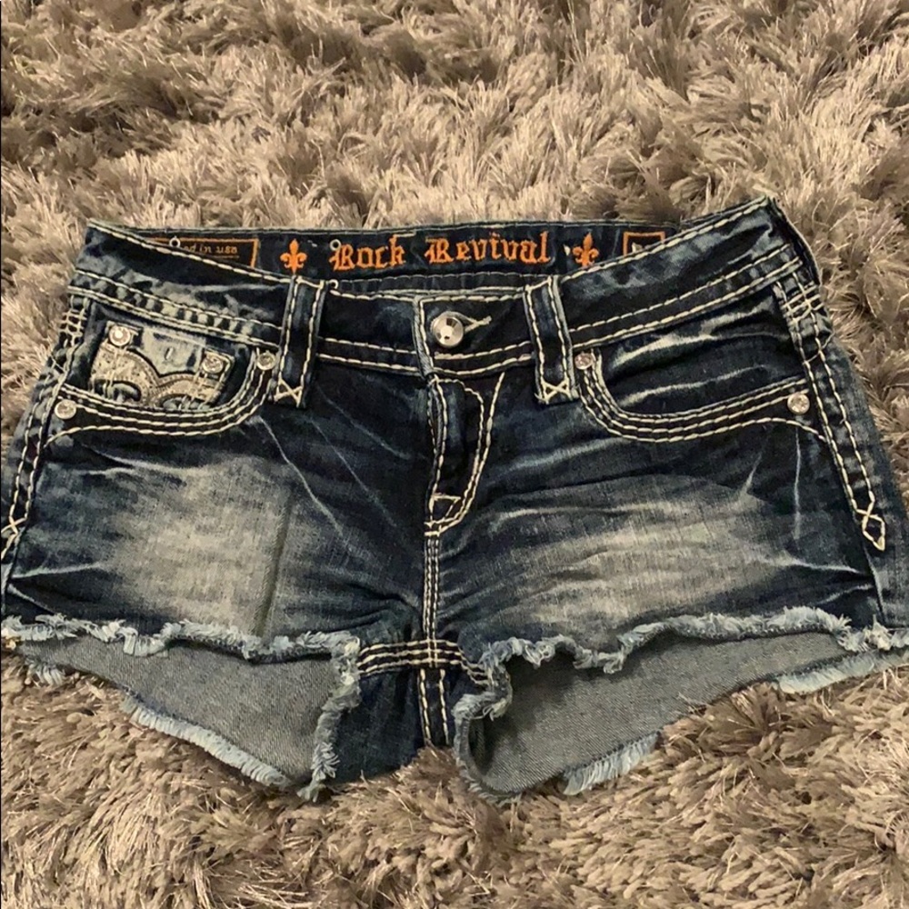 ROCK REVIVAL SHORTS
